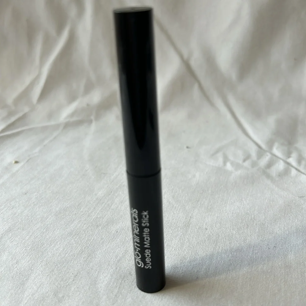 Glo Minerals Suede Matte Stick Lipstick-Pop  New No Box